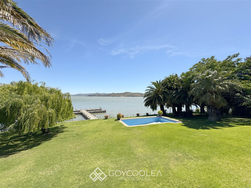 Casa En Venta De 6 Dorm. En La Estrella
