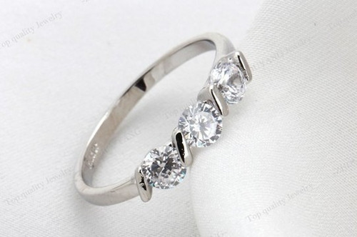 Imagen 3 de 6 de Anillo Compromiso Tres Marías Zirconia Valentine