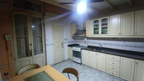 Venta Ph 4 Ambientes + Cochera + Terraza Al Frente Entrada Indepte. S/expensas Posibilidad De Financiacion Floresta
