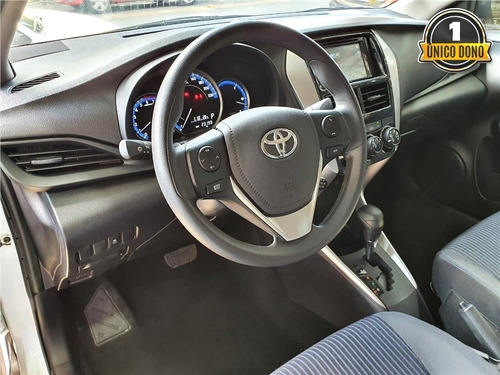 Imagem 8 de 15 de Toyota Yaris 1.5 16v Flex Sedan Xl Live Multidrive
