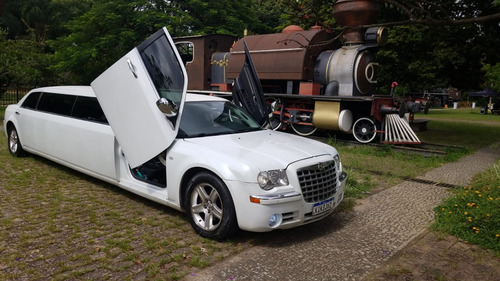Limousine Chrysler 300c V6 2009 Luxo, Conforto E Ideal Par
