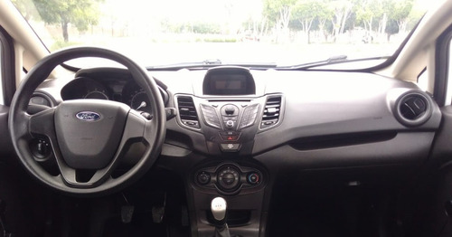 Imagen 7 de 14 de Ford Fiesta T/m Modelo 2015