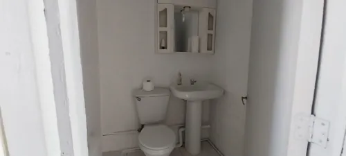 Departamento. Avenida Perú, Cerca Metro Estación Cementerios