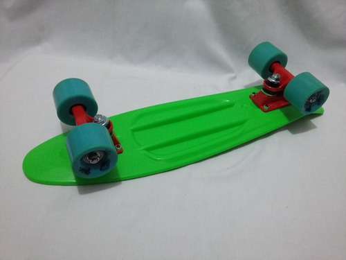 Imagen 3 de 5 de Skate Cruiser De 56cm Retro De Transporte + Regalo