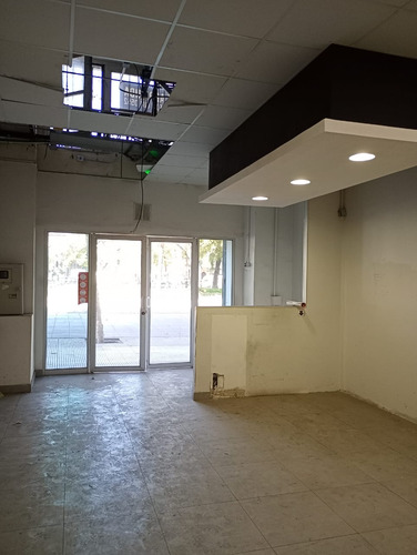 Arriendo Local En Barrio Concha Y Toro