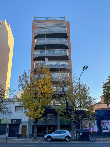 Increíble 2 Ambientes En Piso Alto Con Amenities - Parque Patricios