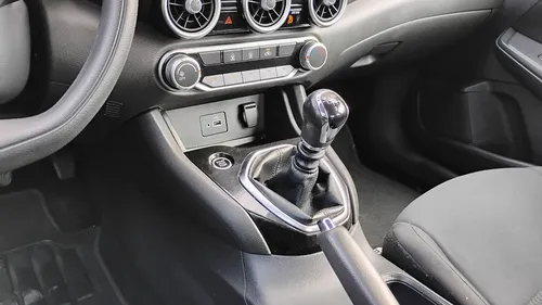 Nissan Sentra 1.8 Sense Mt