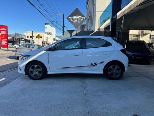 Chevrolet Onix ONIX HATCH EFFECT 1.4 8V F.Power 5p Mec.