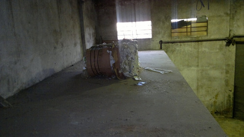 Imagen 5 de 8 de Venta De Importante Galpón Industrial De 280 M2.