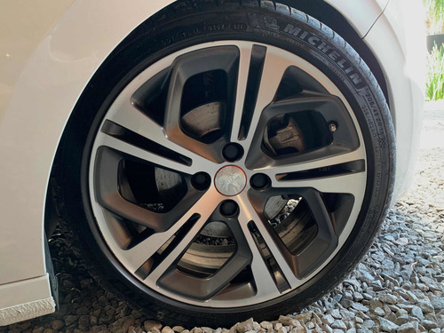 208 Gt / Golf Audi A1 Bora 1.8t Fiat 500 308 Vento Etios Ds3