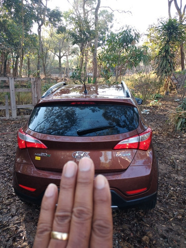 Imagem 6 de 12 de Hyundai Hb20x 2014 1.6 Premium Flex 5p