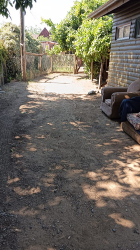 Parcela Con 4 Cabañas En Quinquilas, Comuna De Lampa.