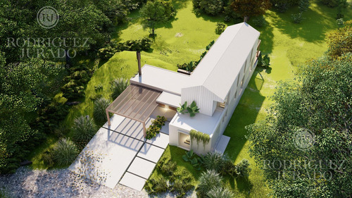 Lote En Venta Con Fondo Libre De 160 Metros En Costa Esmeralda - Cuenta Con Proyecto