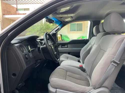 Ford F-150 XL DOBLE CABINA 4x4