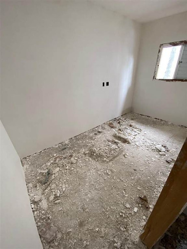 Imagem 2 de 12 de Casa, 2 Dorms Com 55 M² - Esmeralda - Praia Grande - Ref.: Vs19 - Vs19
