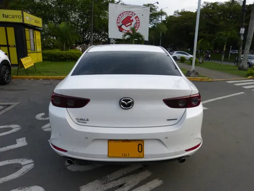 Mazda 3 2.0 Touring