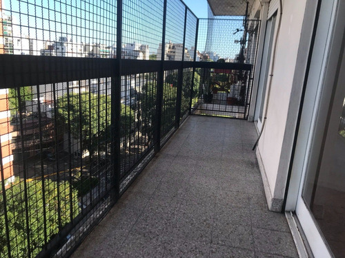 Imagen 2 de 6 de Hermoso Depto De 2 Ambientes Con Amplio Balcón Super Luminoso Y Con Vista Abierta En Piso Alto!