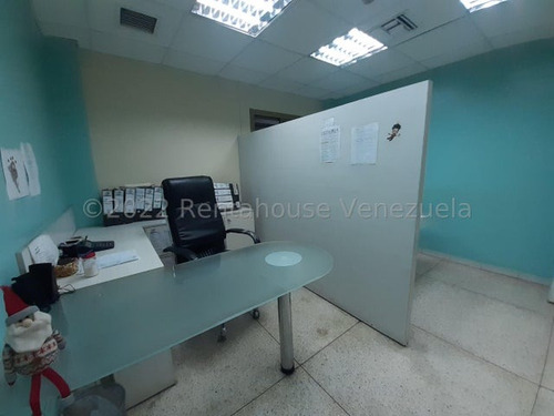 Cf Hermoso Edificio Con Excelente Distribución Con Mobiliario De Oficina A La Venta En El Limón!! Listing 25-14707