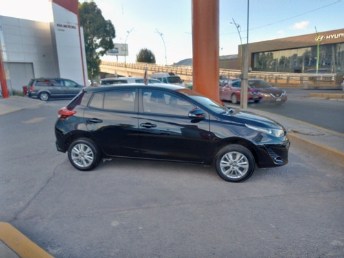 Imagen 4 de 14 de Toyota Yaris 2018 1.5 5p S At Cvt
