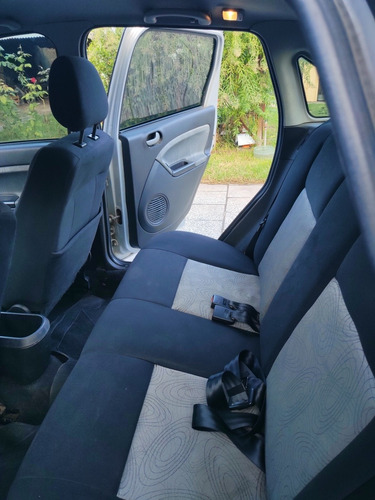 Imagen 9 de 16 de Ford Fiesta Max Edge Plus