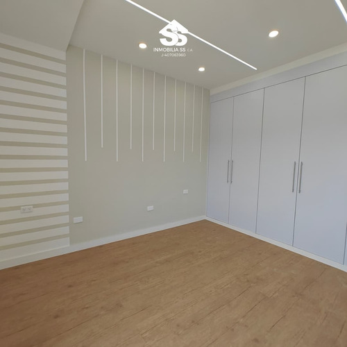 Se Vende Hermosa Casa En Urb. Aramagua Country - Maracay