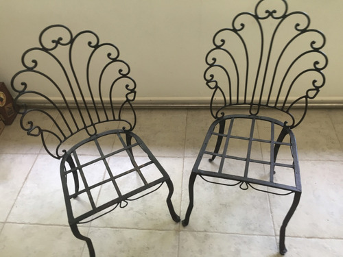 2 Cadeiras Antigas De Ferro
