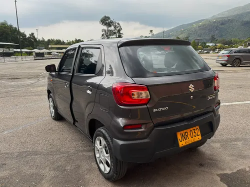 Suzuki S.presso Gl Mt 1000cc 5p Aa R14 Ve