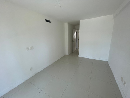 Imagem 16 de 30 de Excelente Cobertura Duplex De Alto Padrão Com Três Suítes Na Avenida Afrânio De Melo Franco, Leblon. - Co00045 - 69400596