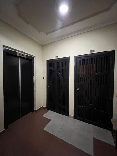 Imagen 3 de 20 de Apartamento En Venta El Bosque Res. Confort