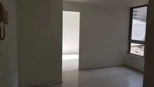 Se Arrienda Depto. Pequeño A 3 Cuadras Metro Irarrazaval.