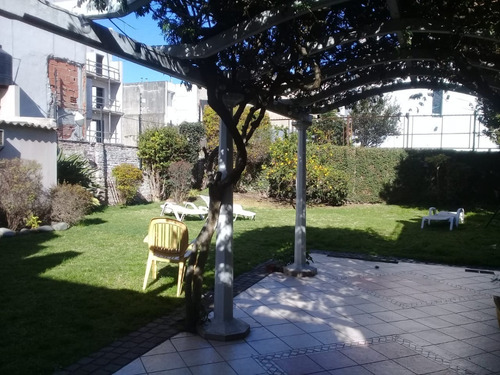 Imagen 25 de 28 de Importante Chalet De 6 Ambientes Sobre Doble Lote