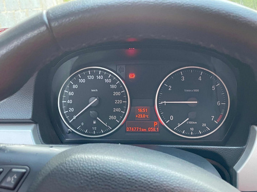 Bmw 320i - 2010/2011 - Impecável