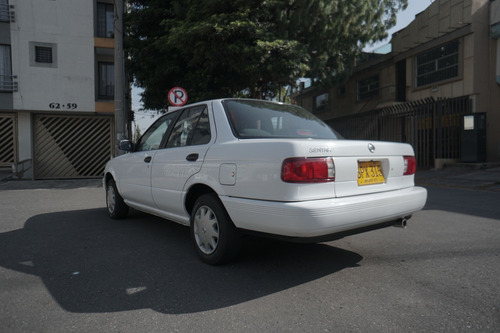 Nissan Sentra B13 2014