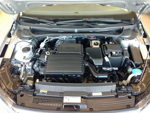 Imagen 3 de 15 de Volkswagen Virtus 1.6 Msi Trendline 2