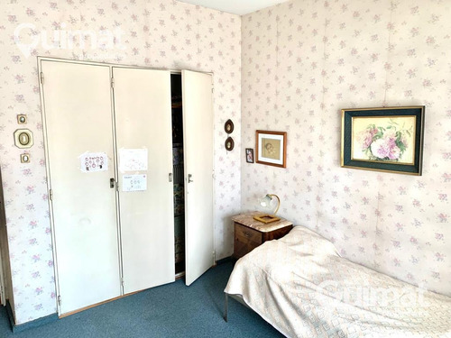 Imagen 2 de 14 de Departamento - Once 4 Ambientes Con Dependencia Y Cochera Balcon Frente