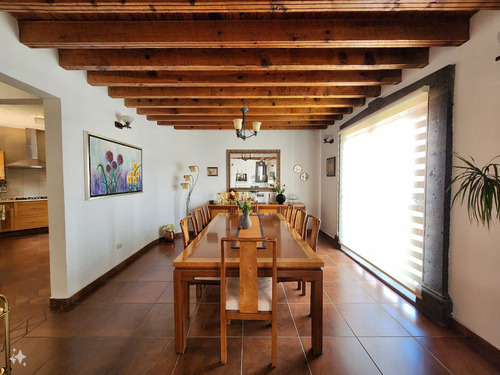 Casa Colonial En El Corazón De Juriquilla 5 Recámaras Completas, Una En Planta Baja Alberca Propia Am