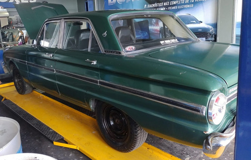 Ford Falcon De Lujo