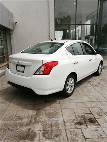 Imagen 3 de 14 de Nissan Versa 2019