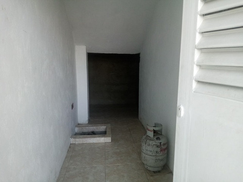 Imagen 5 de 21 de Venta De Edificio En Guatire,edo. Miranda (aldy)