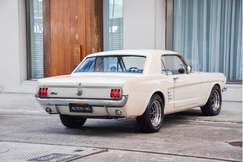 Imagen 8 de 18 de Ford Mustang