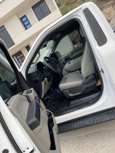 Ford Lobo 5.0l Cabina Regular Xlt V8 4x2 At