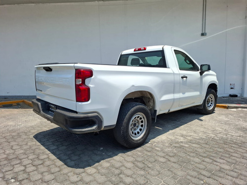 Chevrolet Silverado 4.3 V6 1500 WT Cabina Regular 4x2 At