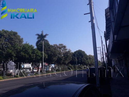 Imagen 1 de 11 de Local Comercial En Renta Cazones