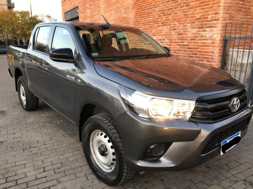 Imagen 1 de 11 de Toyota Hilux 2.4 Cd Dx 150cv 4x2 2018