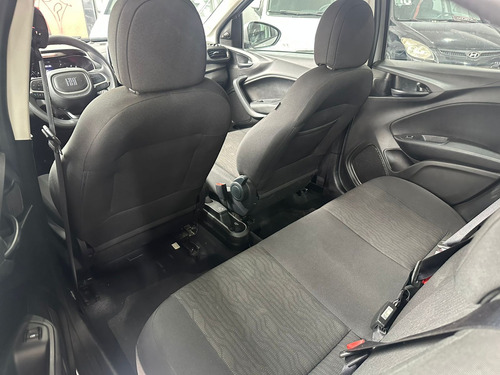 Fiat Cronos 1.0 Drive Flex 4p