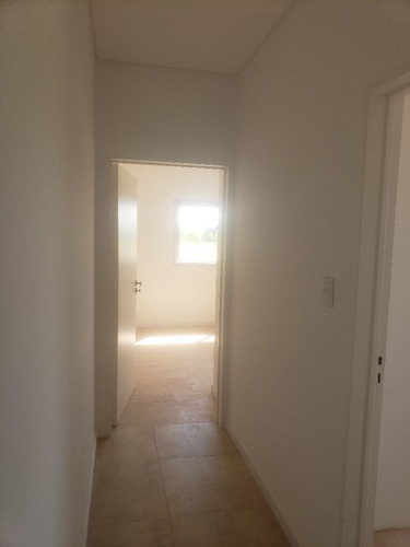 Imagen 11 de 13 de Casa En Venta De 3 Dormitorios C/ Cochera En Santo Domingo