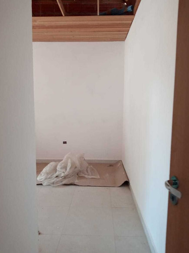 Condomínio Ibiúna 1.030 Mts Casa Nova,piscina Oportunidade