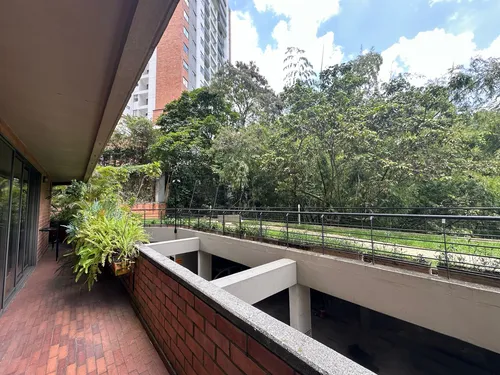 Aparta Estudio En Venta, Sector Loma Del Encierro, Poblado- Conjunto Cantizal