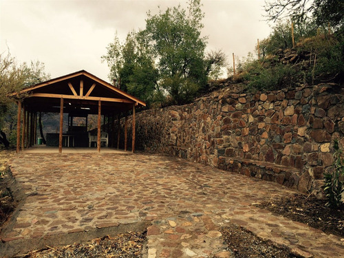 Casa En Venta De 3 Dorm. En Los Andes
