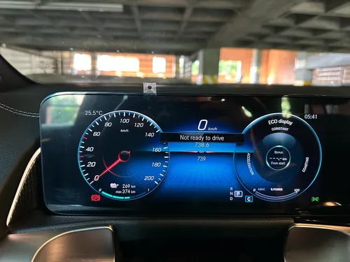 Mercedes Benz Eqb 260